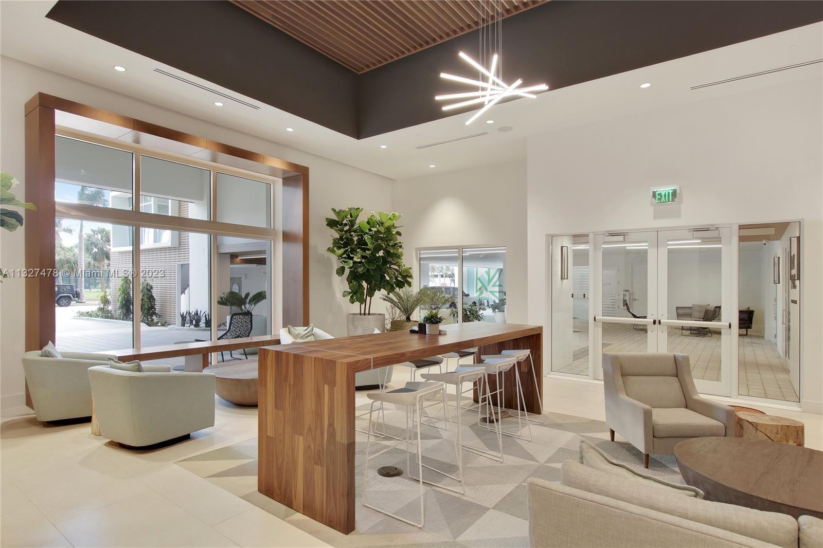 1756 N Bayshore Dr Unit: 29A