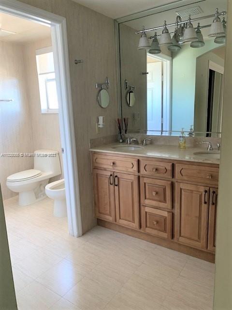 2425 SW 27th Ave Unit: 1204