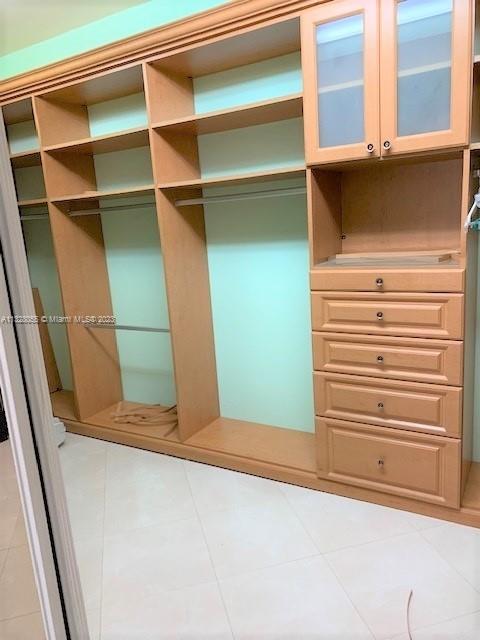2425 SW 27th Ave Unit: 1204