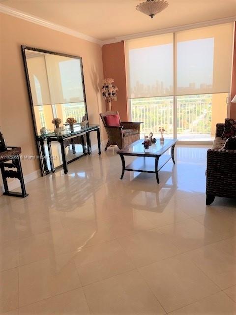 2425 SW 27th Ave Unit: 1204