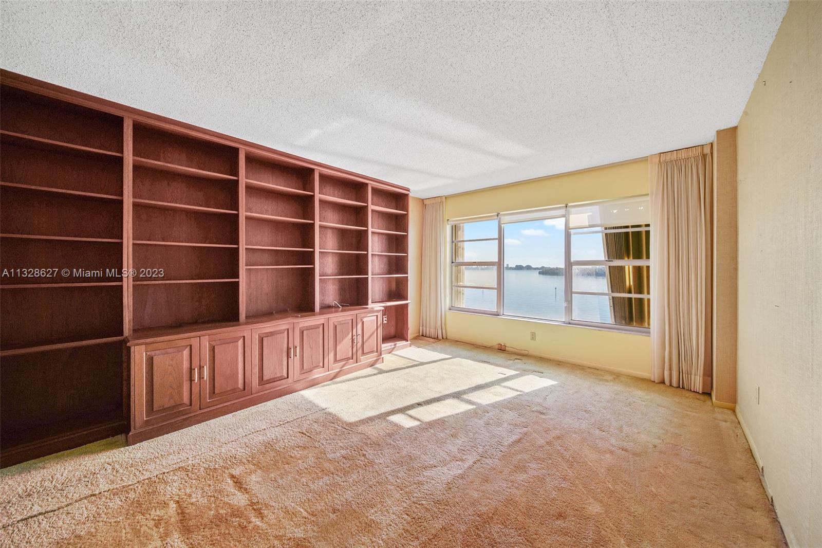 11111 Biscayne Blvd Unit: 5B