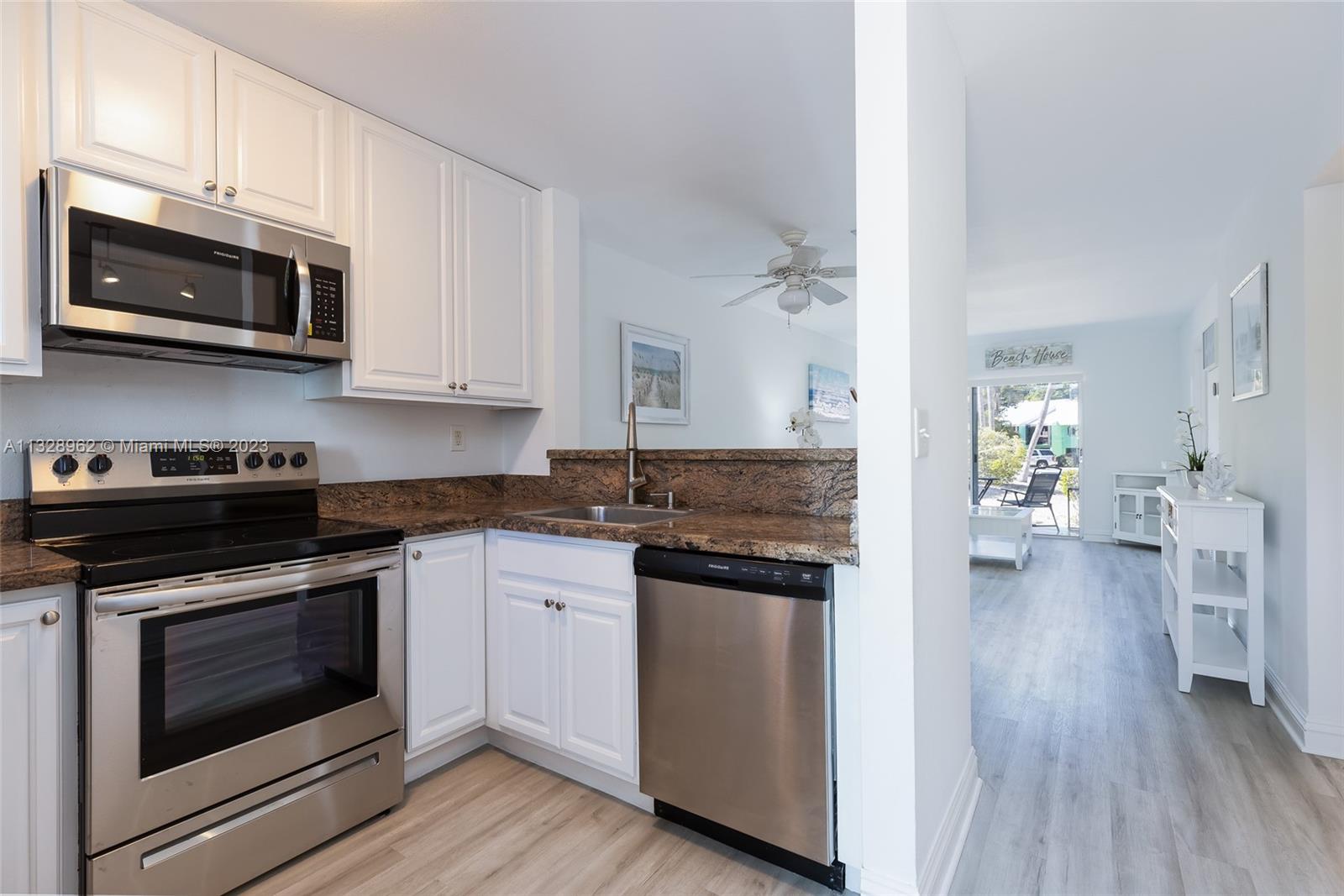 98461 Windward Ave Unit: 98461