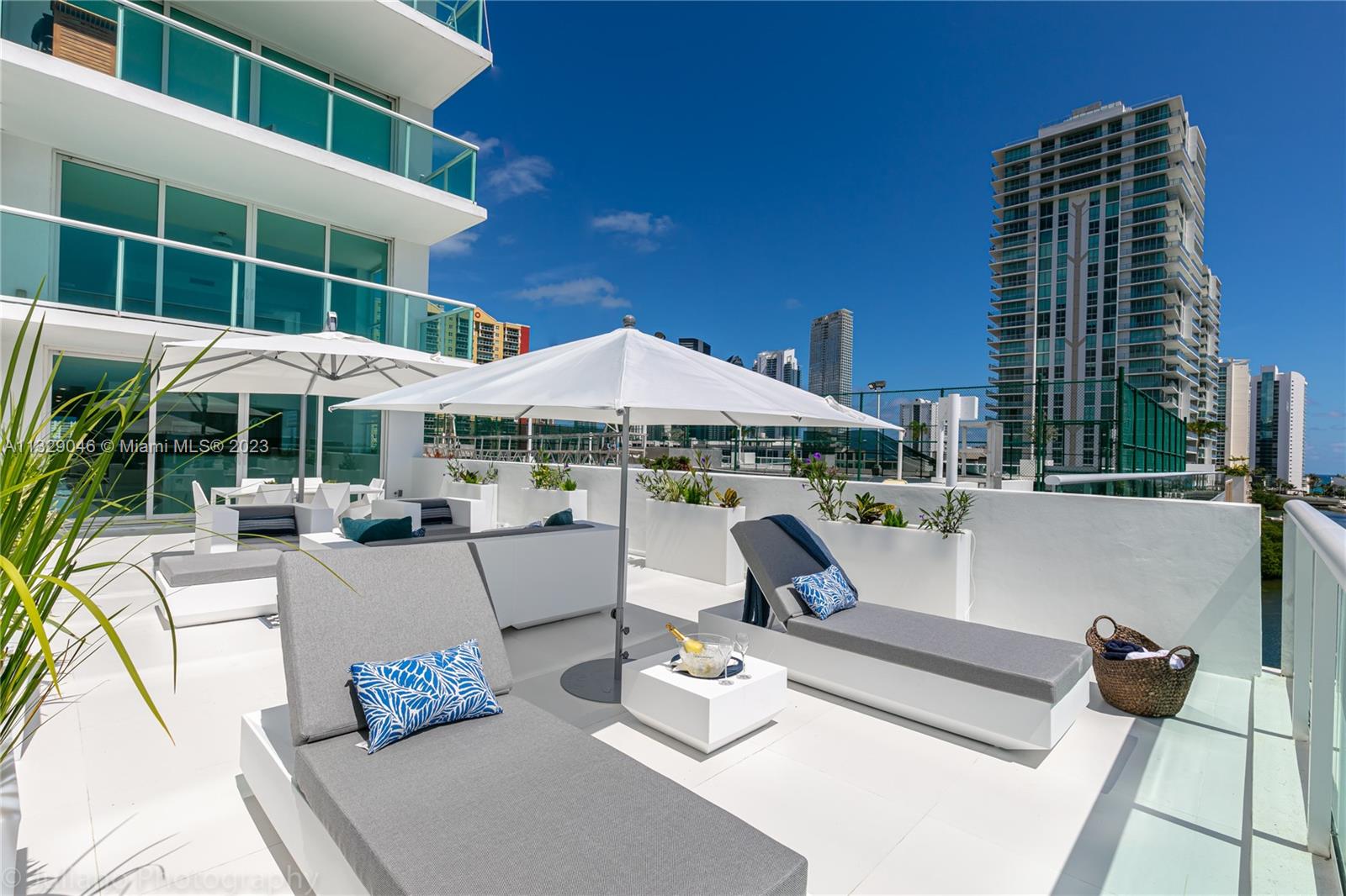 400 Sunny Isles Blvd Unit: 622