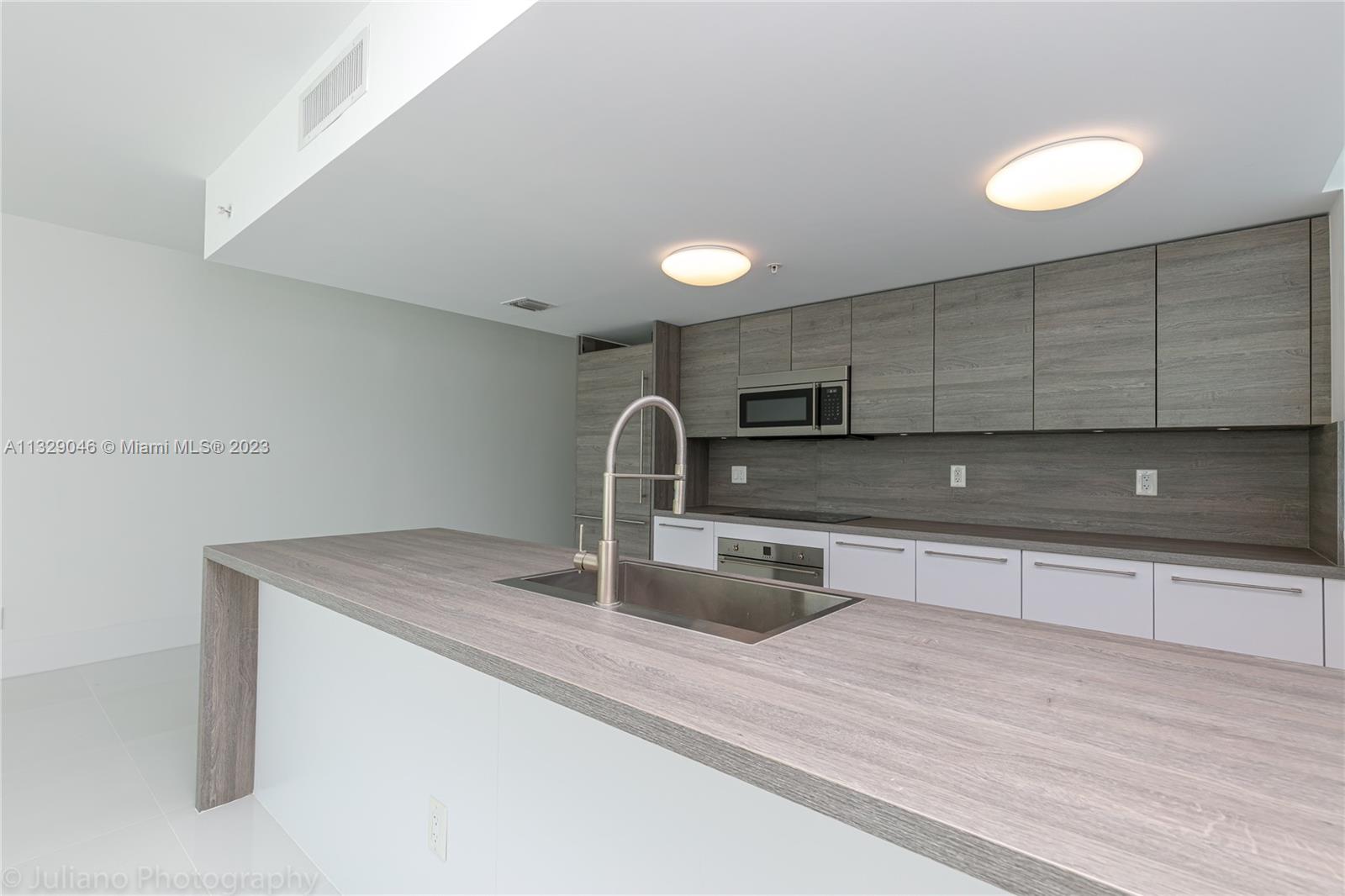 400 Sunny Isles Blvd Unit: 622