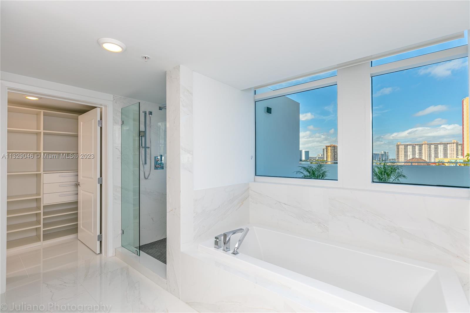 400 Sunny Isles Blvd Unit: 622