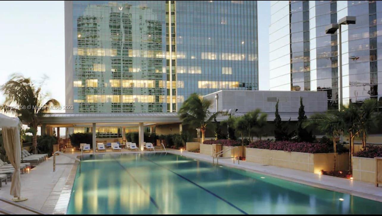 1395 Brickell Ave Unit: 3307