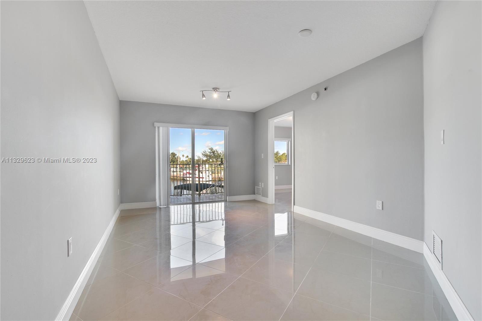 2415 NW 16th St Rd Unit: 212-1