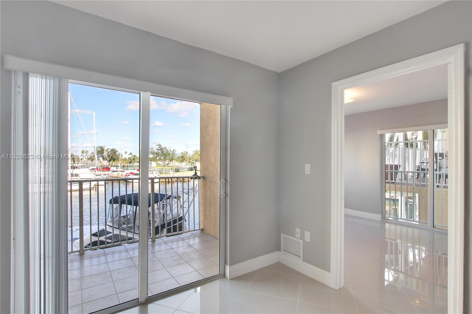 2415 NW 16th St Rd Unit: 212-1