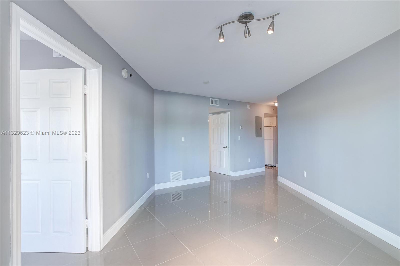 2415 NW 16th St Rd Unit: 212-1