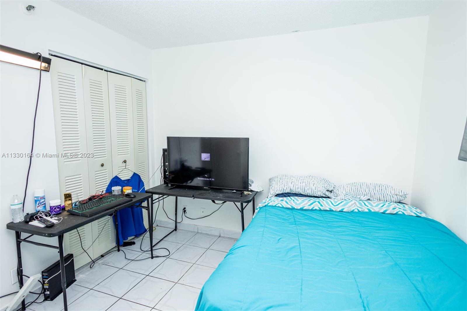 546 SW 1st St Unit: 609