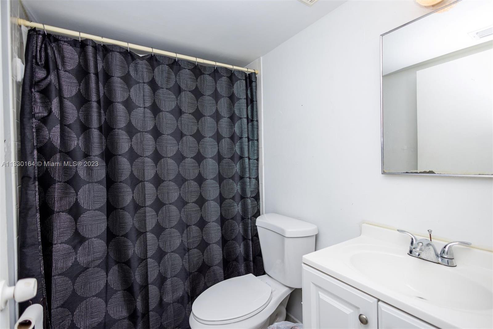 546 SW 1st St Unit: 609