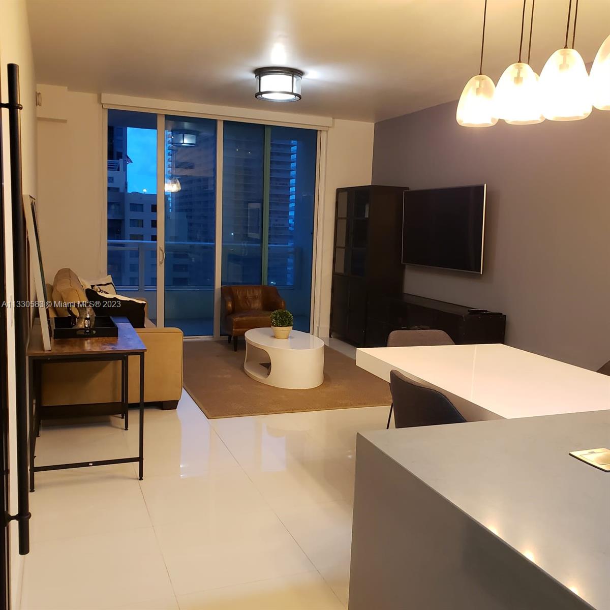 1080 Brickell Ave Unit: 2004