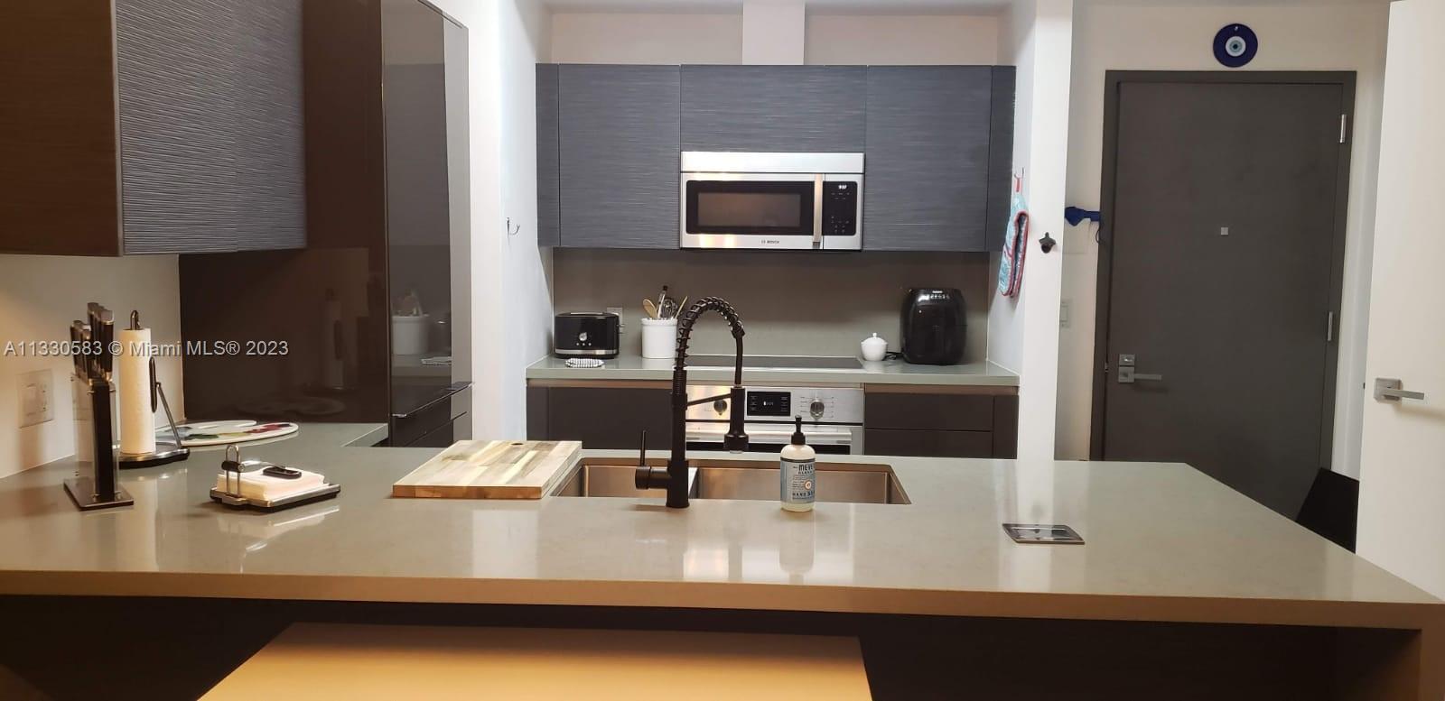 1080 Brickell Ave Unit: 2004