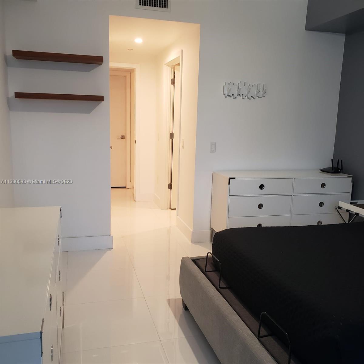 1080 Brickell Ave Unit: 2004