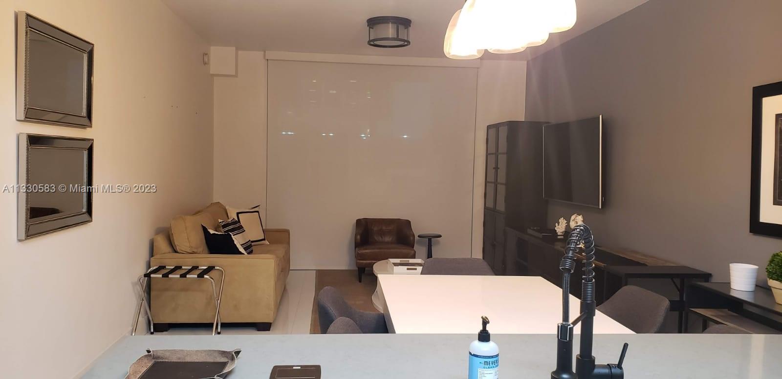 1080 Brickell Ave Unit: 2004