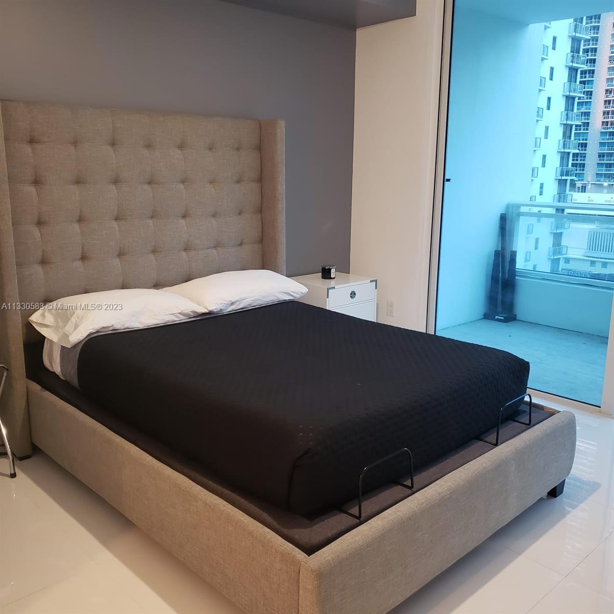 1080 Brickell Ave Unit: 2004