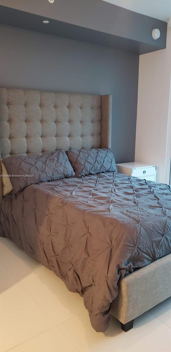 1080 Brickell Ave Unit: 2004