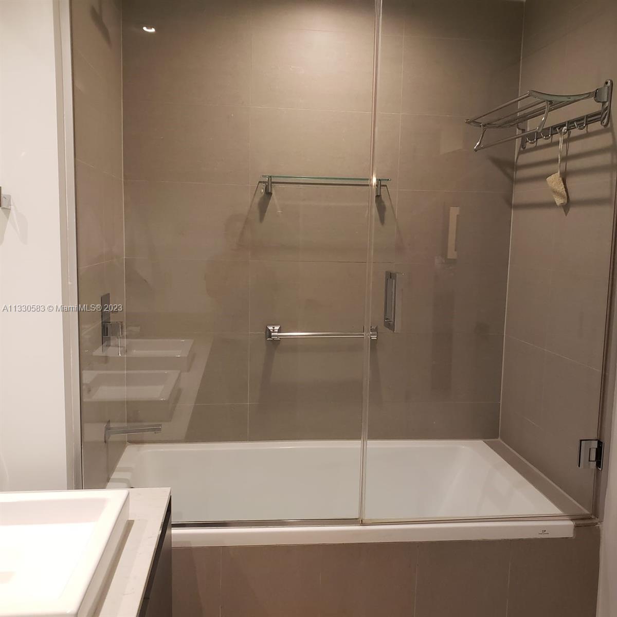 1080 Brickell Ave Unit: 2004