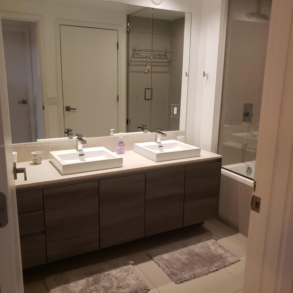1080 Brickell Ave Unit: 2004