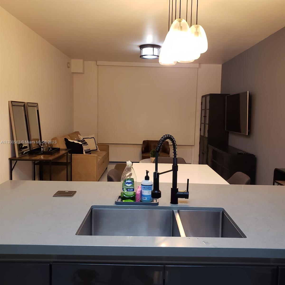 1080 Brickell Ave Unit: 2004