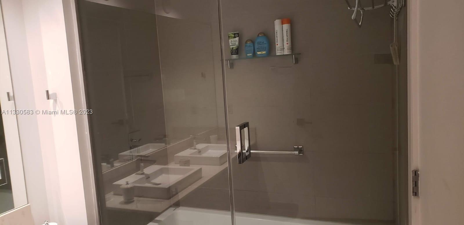 1080 Brickell Ave Unit: 2004