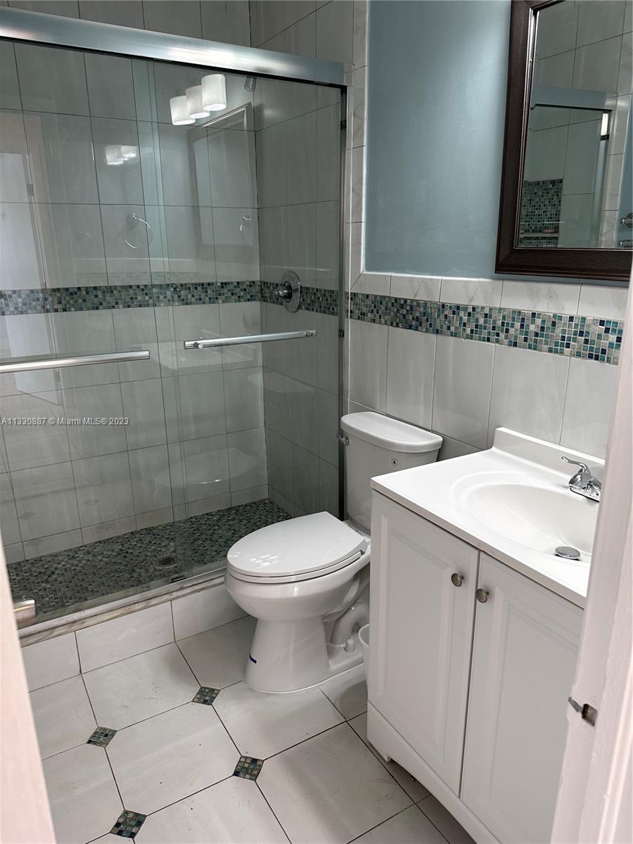1230 North Dr Unit: 0