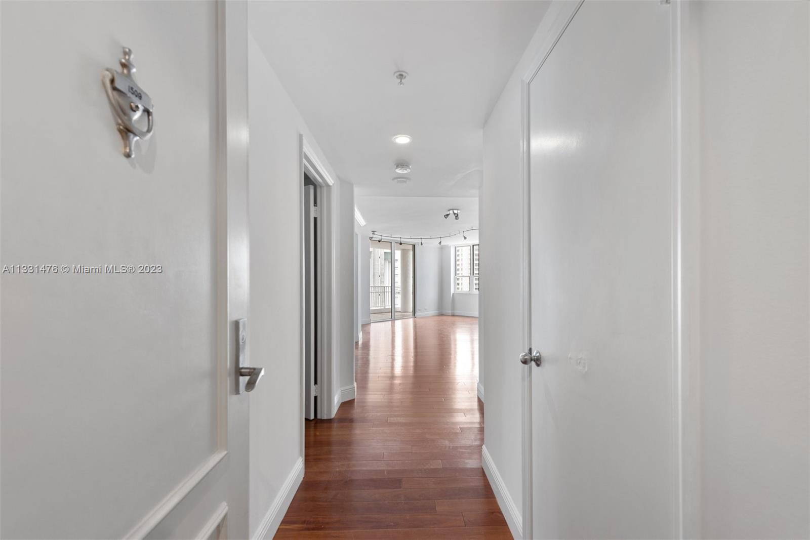 701 Brickell Key Blvd Unit: 1509
