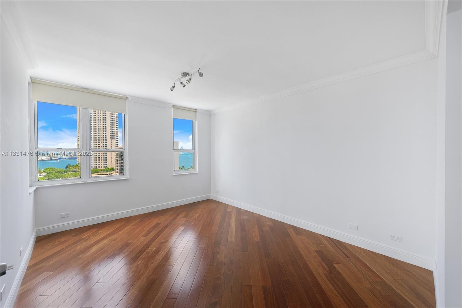 701 Brickell Key Blvd Unit: 1509
