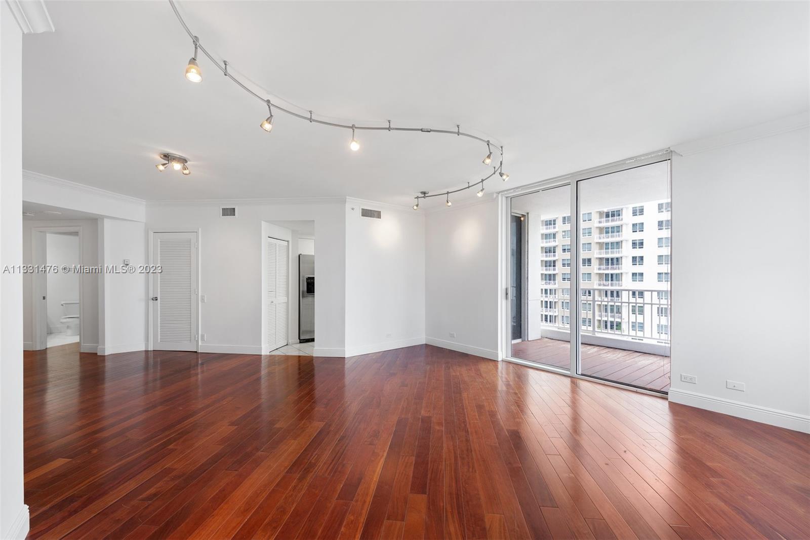 701 Brickell Key Blvd Unit: 1509