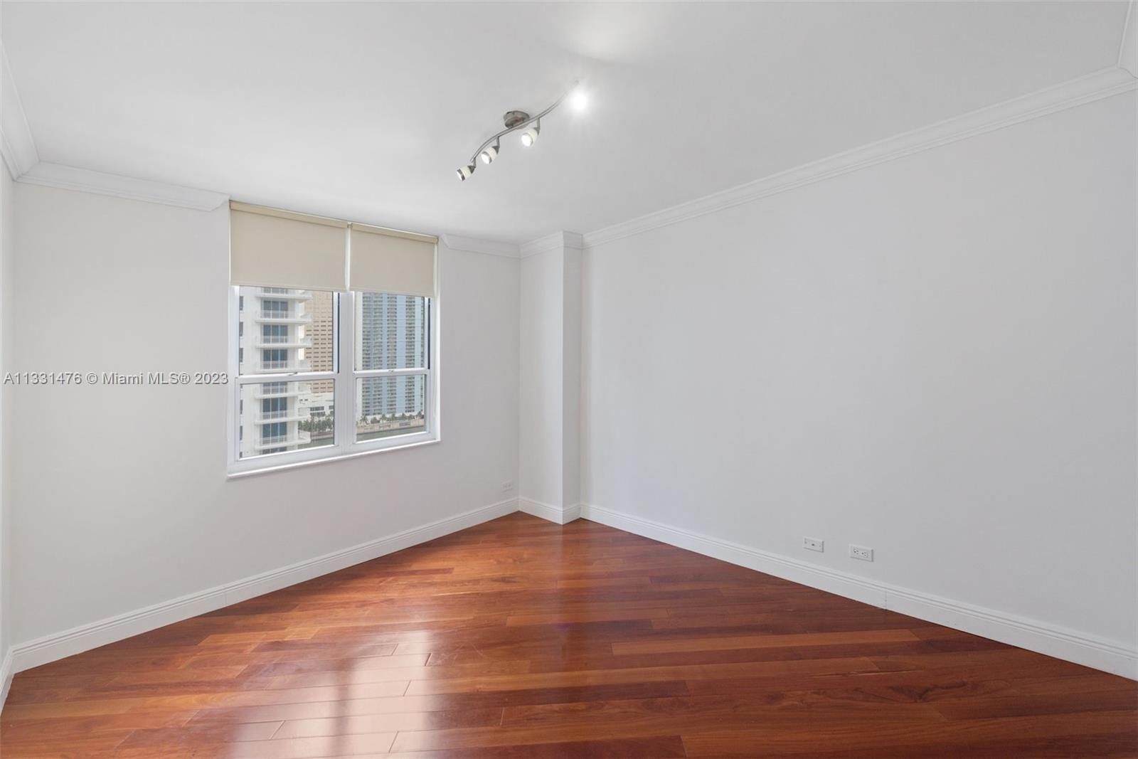 701 Brickell Key Blvd Unit: 1509