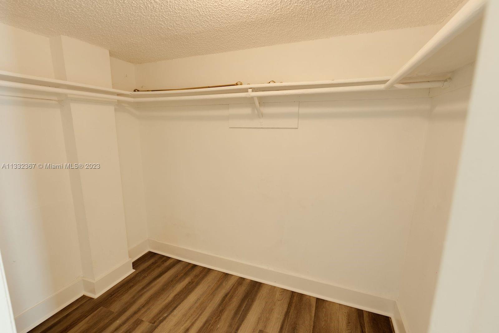 1121 N Andrews Ave Unit: 1121