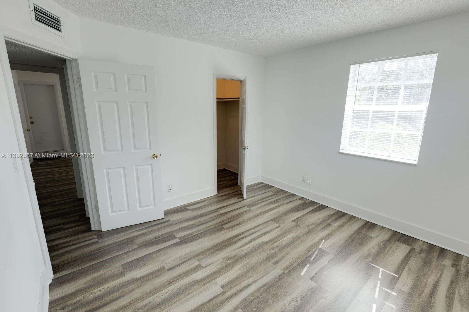 1121 N Andrews Ave Unit: 1121