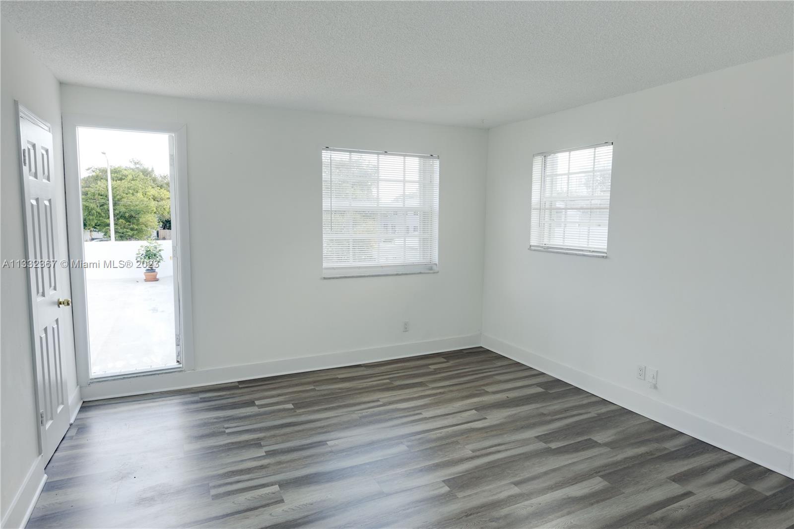 1121 N Andrews Ave Unit: 1121