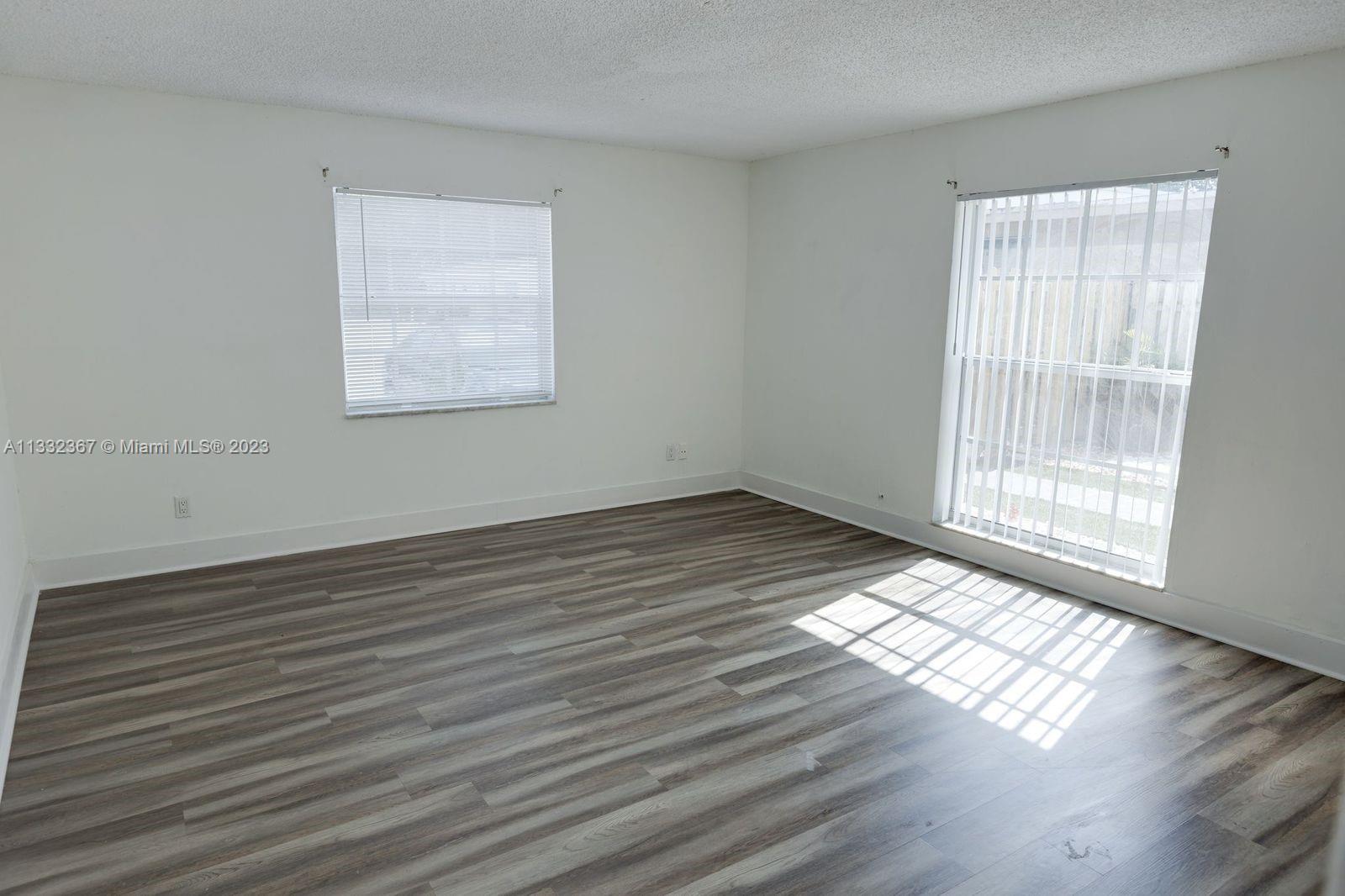 1121 N Andrews Ave Unit: 1121