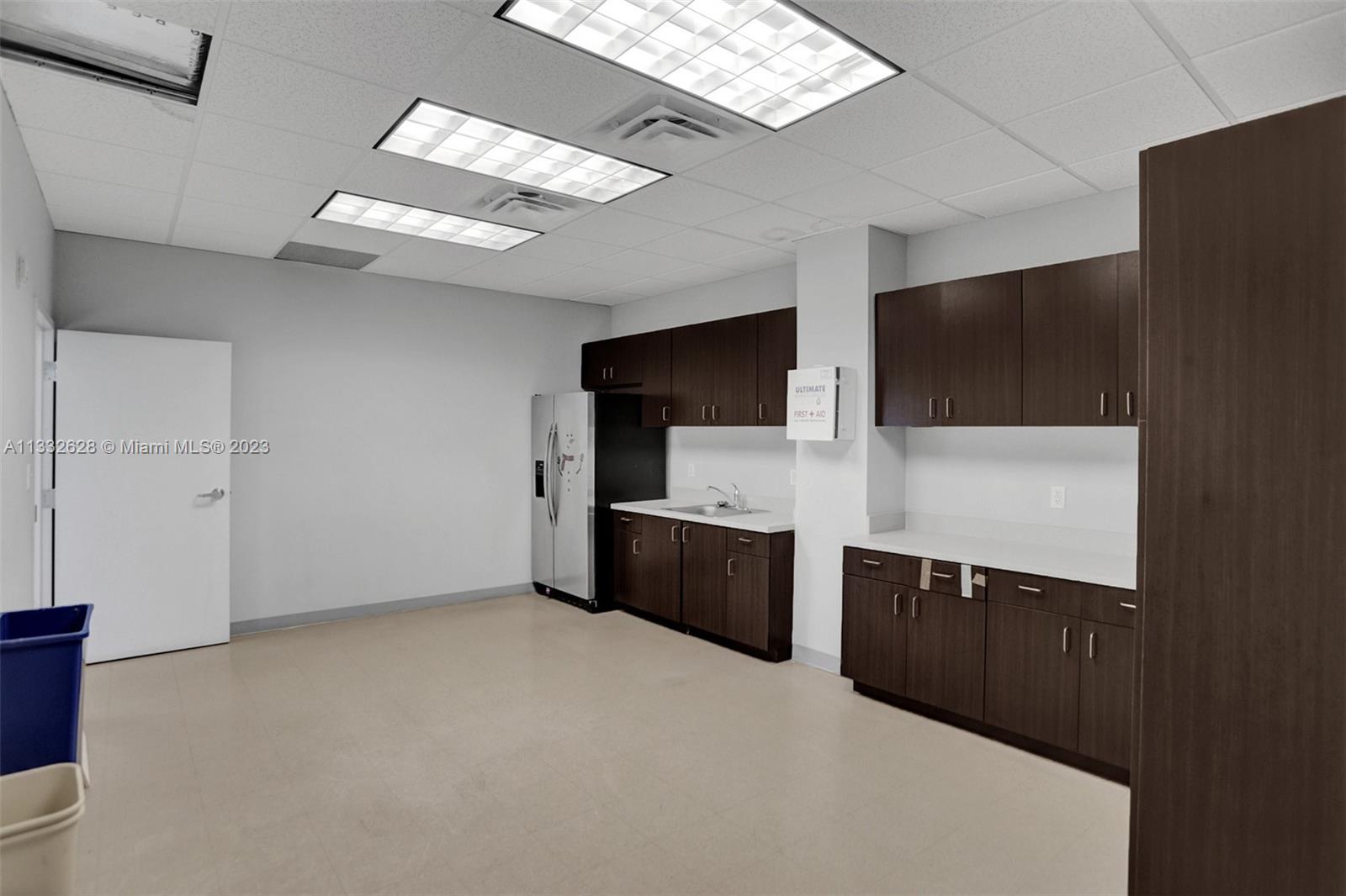5915 Ponce De Leon Blvd Unit: 64