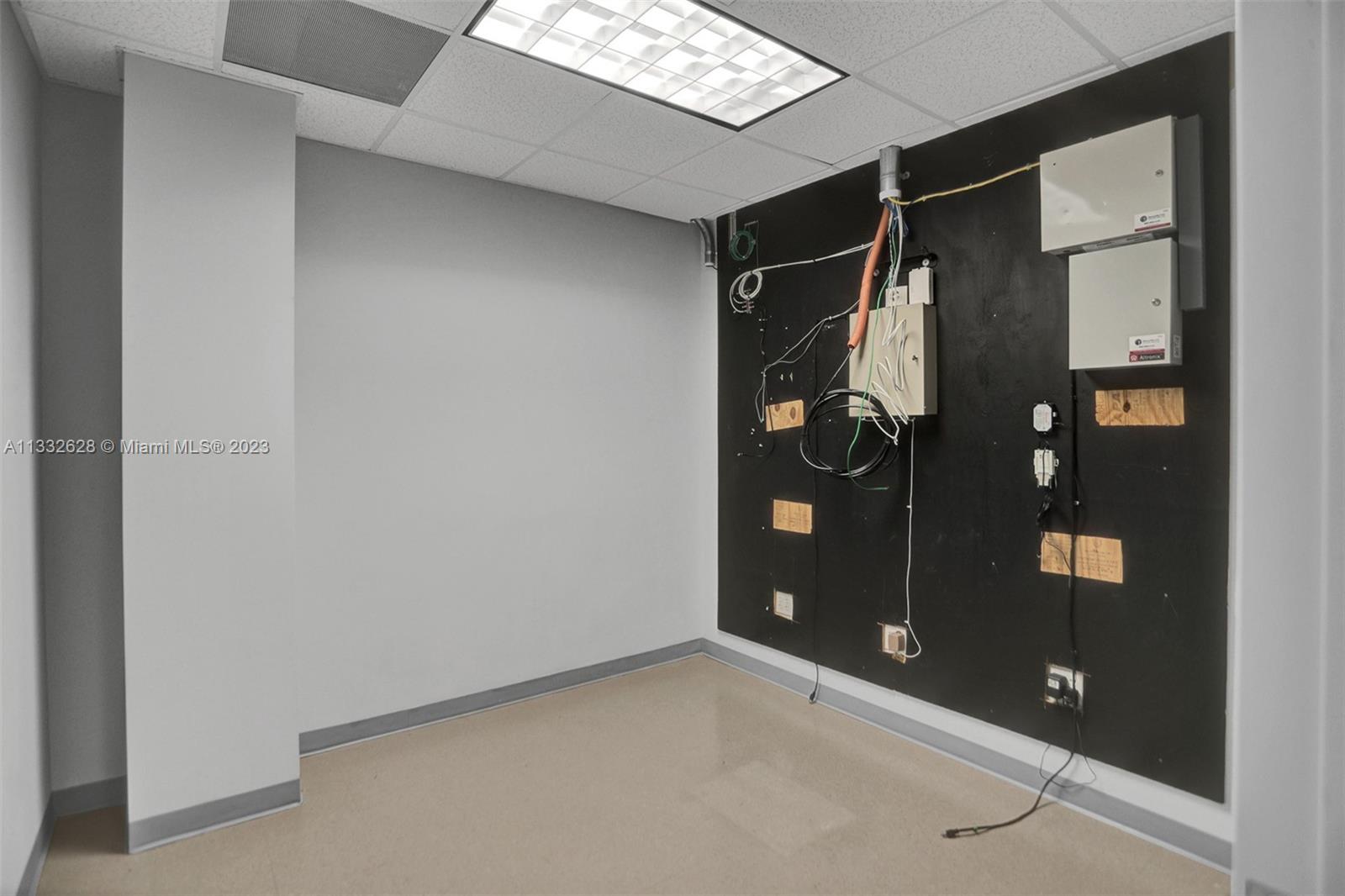 5915 Ponce De Leon Blvd Unit: 64