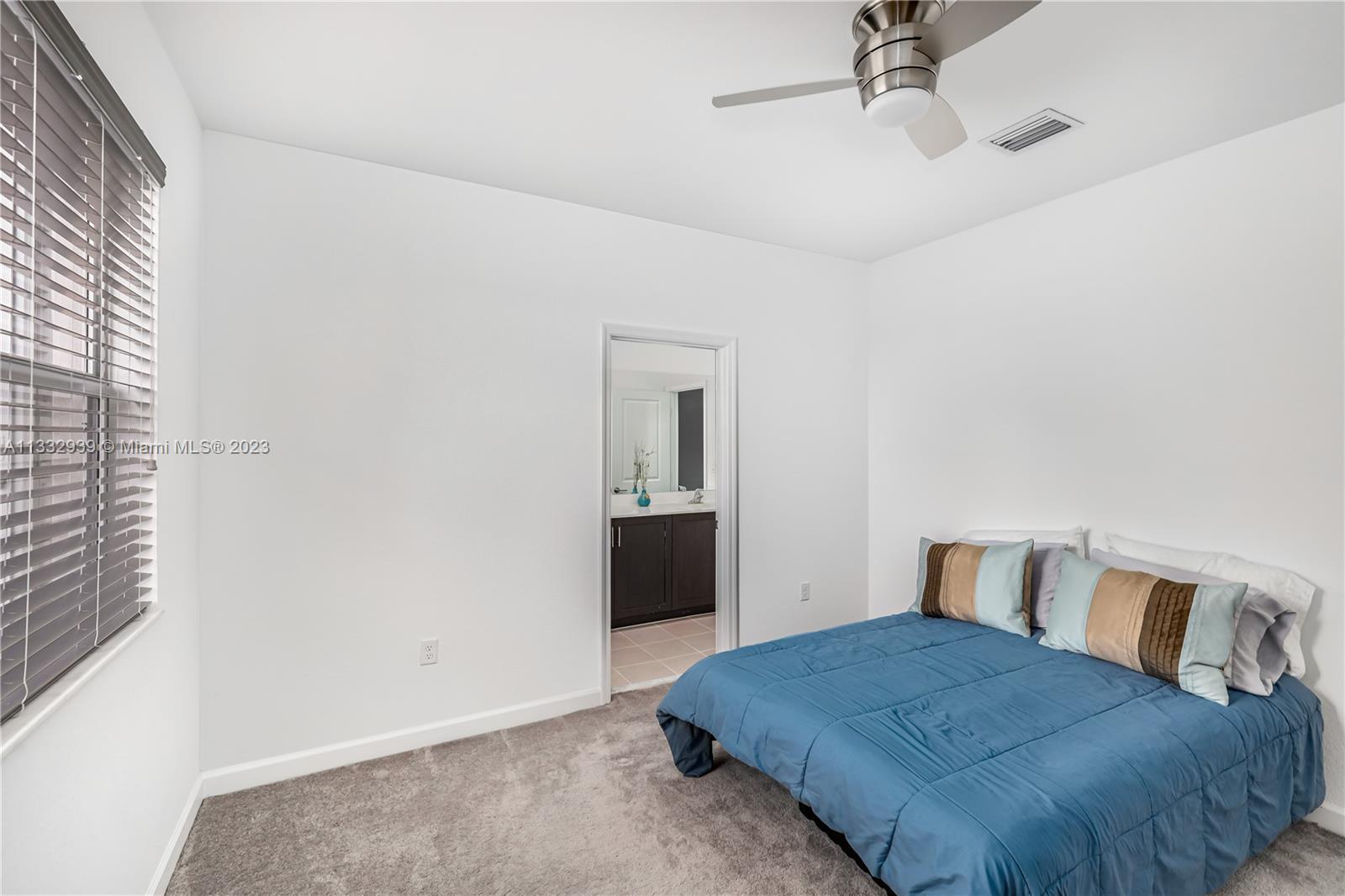 1429 SE 27th Ter