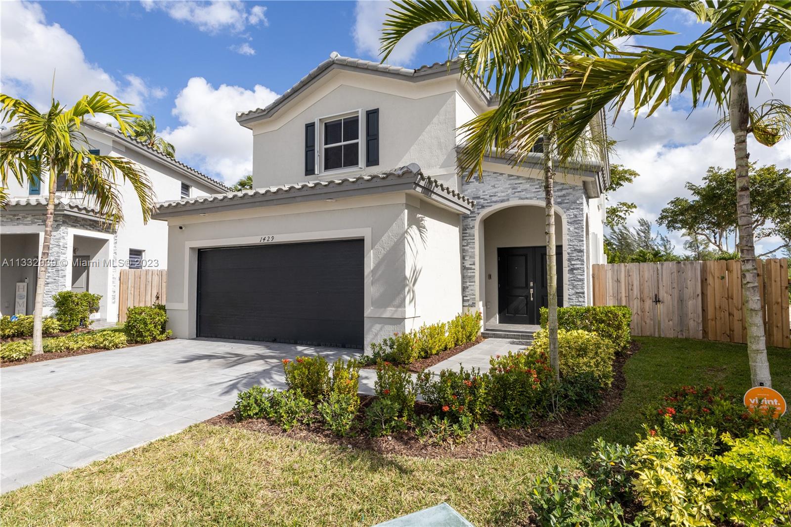 1429 SE 27th Ter