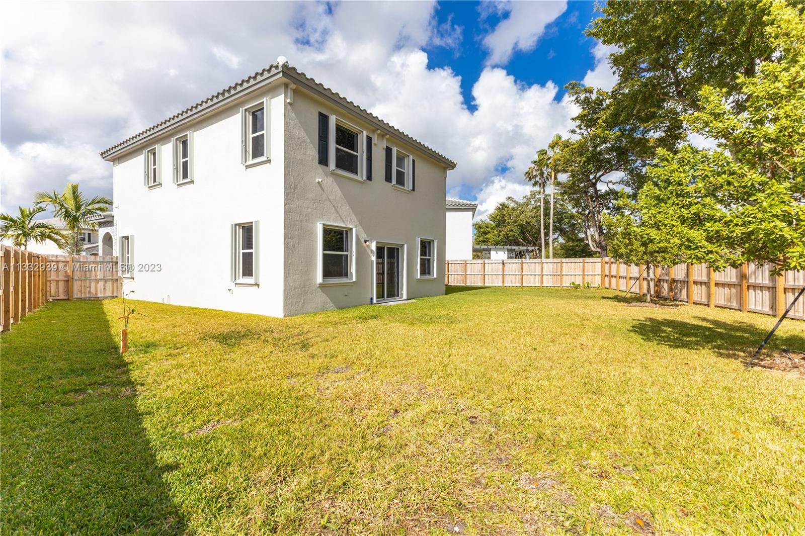 1429 SE 27th Ter