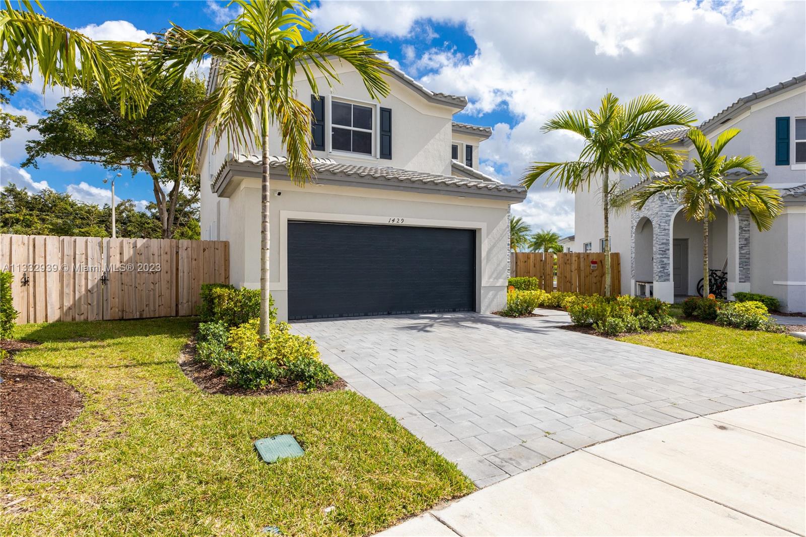 1429 SE 27th Ter