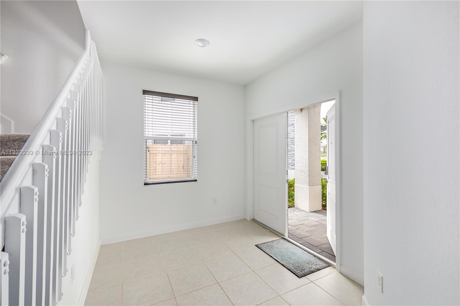1429 SE 27th Ter