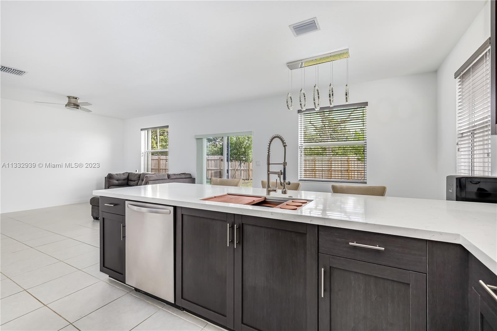 1429 SE 27th Ter