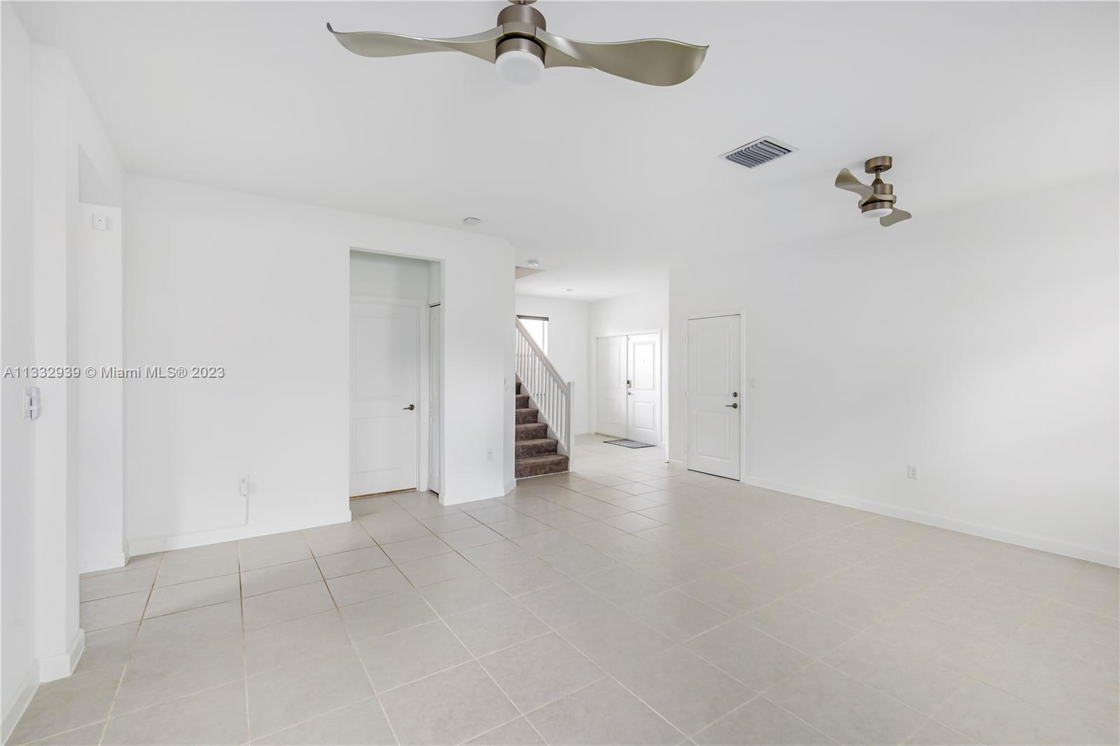 1429 SE 27th Ter