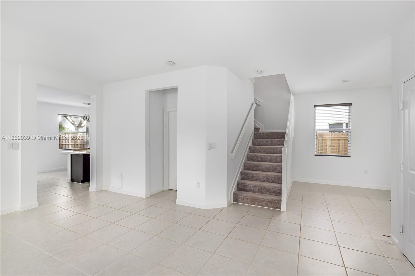 1429 SE 27th Ter