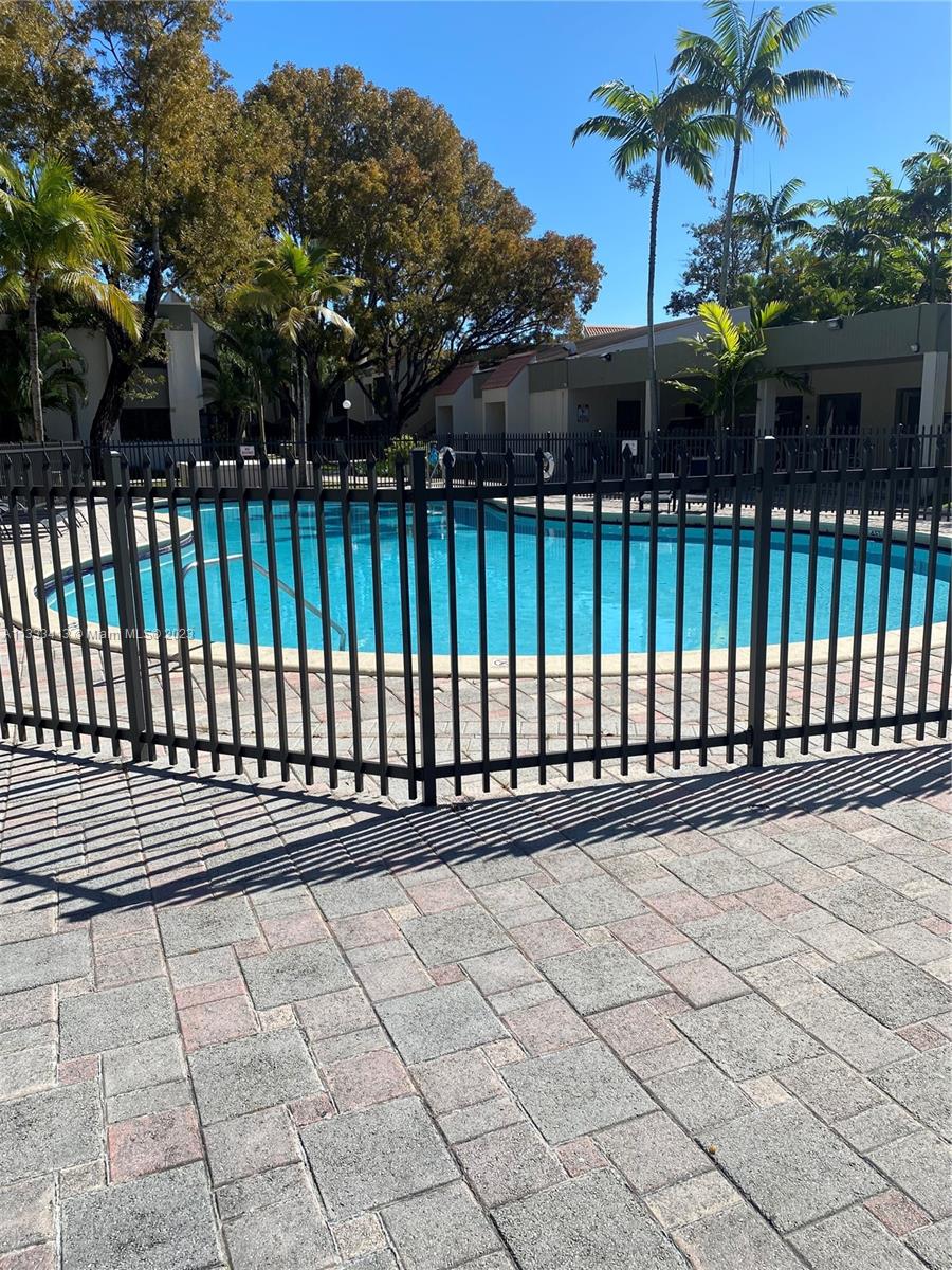 7961 SW 104th St Unit: B202