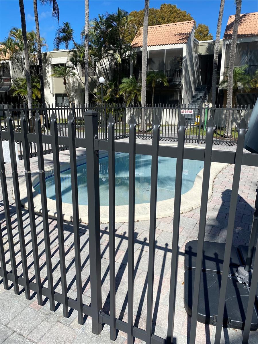 7961 SW 104th St Unit: B202