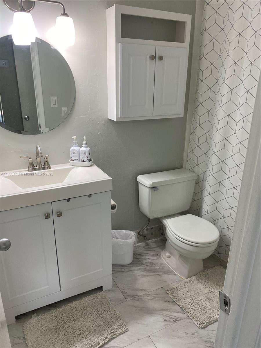 7961 SW 104th St Unit: B202
