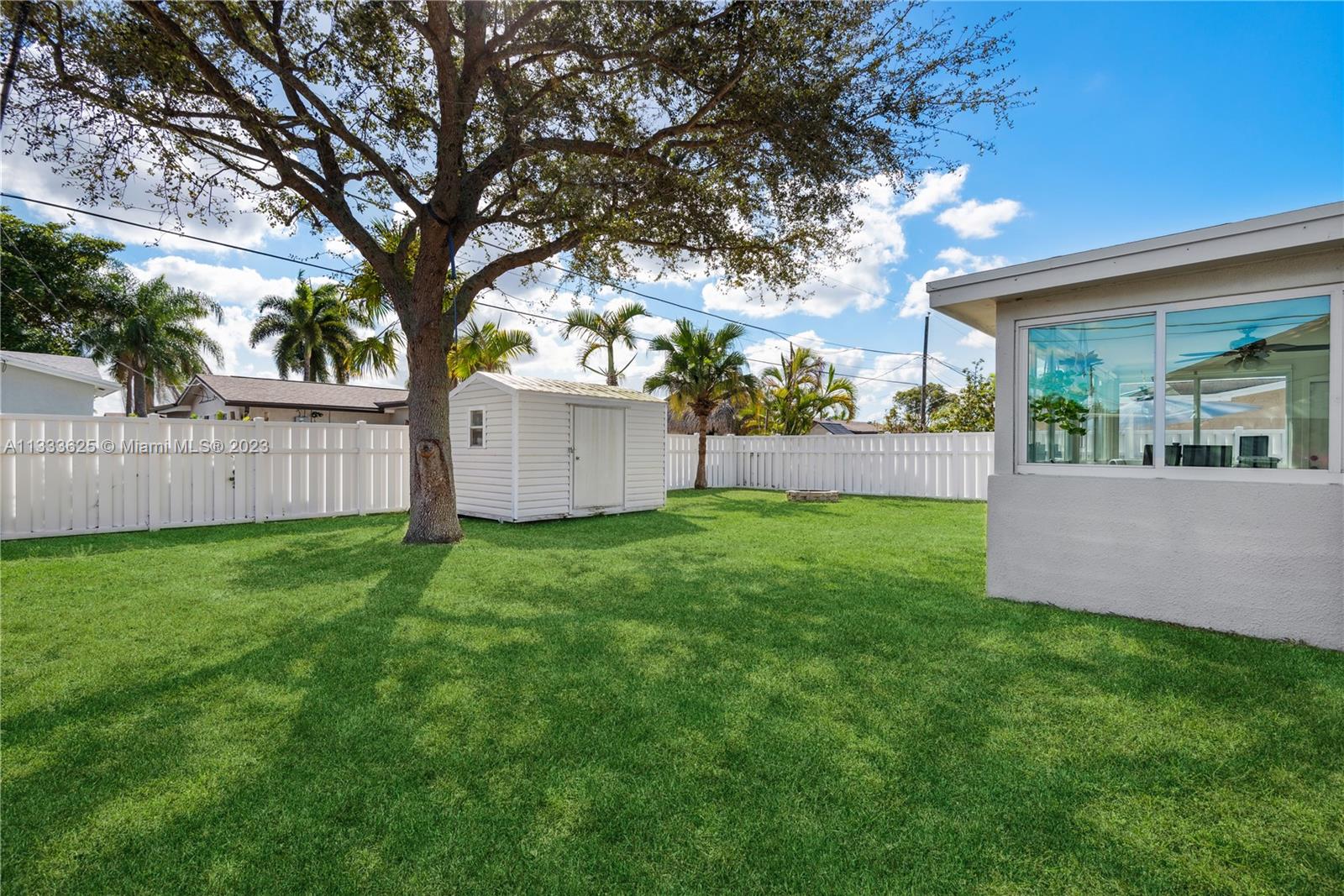 11600 NW 31st St