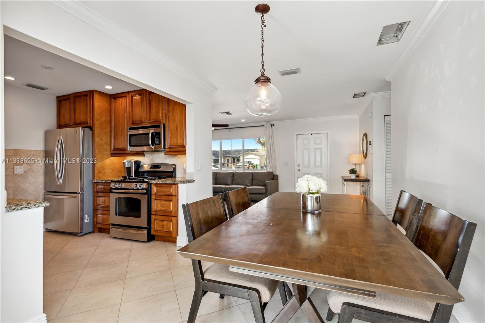 11600 NW 31st St
