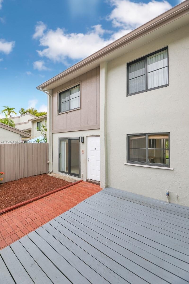 11017 SW 113th Pl Unit: 11017
